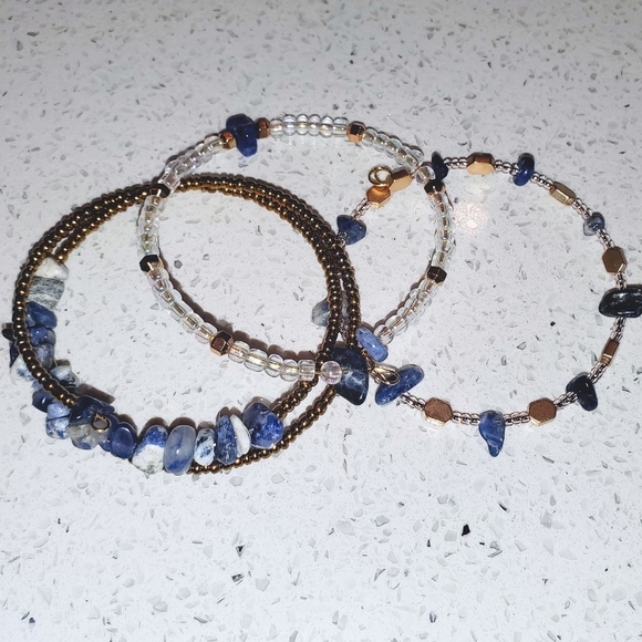 Sodalite Healing Bangles -3pack- Gold and Blue - Picture 4 of 7